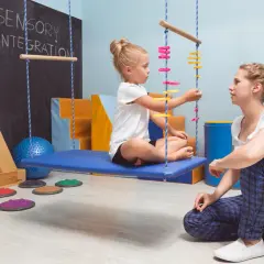 Integracja sensoryczna: 10 skutecznych ćwiczeń i zabaw dla dzieci