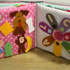 Jak zrobić książeczkę sensoryczną handmade? Magiczny świat nauki i zabawy