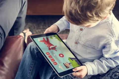 Jaki tablet dla 5 latka? Wybierz najlepszy model dla dziecka